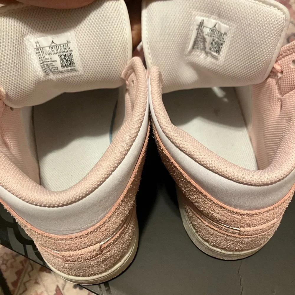 Jordan‎ Athletic Shoes in Peach and Cream